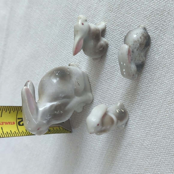 Porcelain Vintage Rabbit Figurine Set - White and Gray - Picture 4 of 5